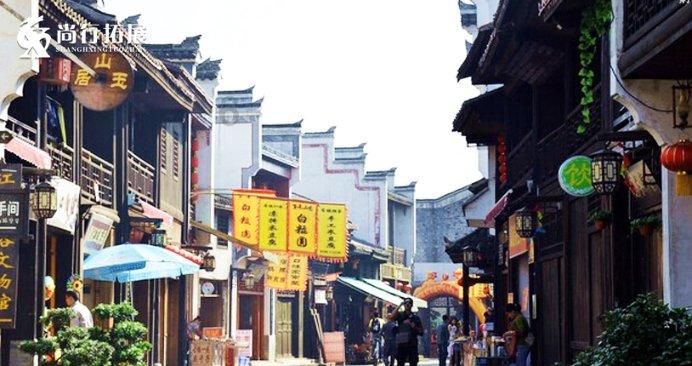 女管家逃脱记